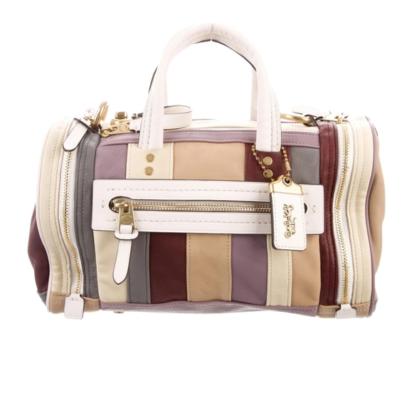 ISO Coach 2019 Runway 1941 Shuffle - Picture 2 of 5